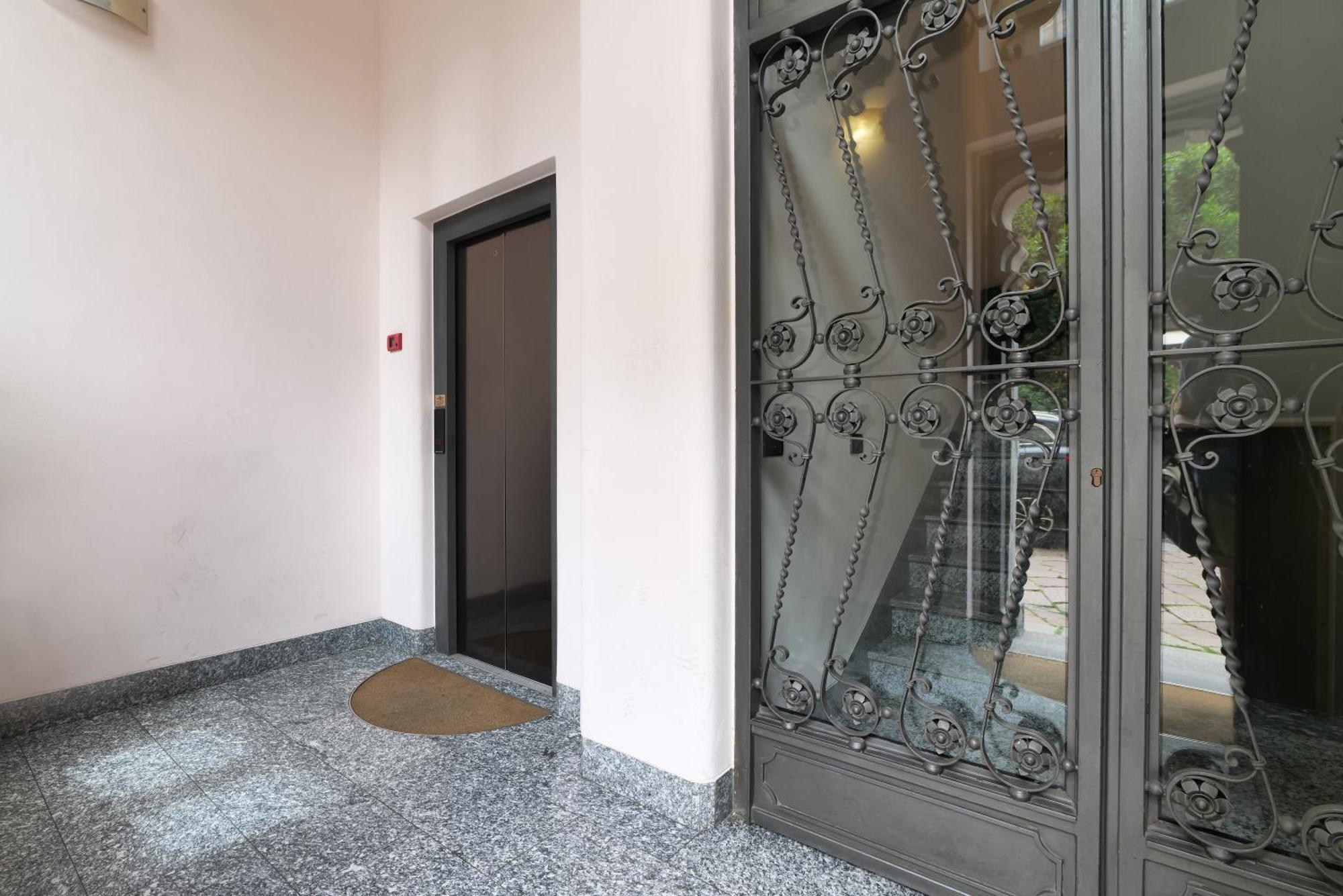 Apartamento Sweett - Osti Milán Exterior foto